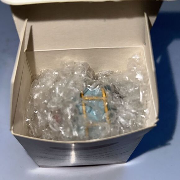 New in box Vintage 1995 Hallmark Yuletide Central pressed tin Keepsake ornament - Picture 3 of 7